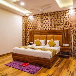 Hotel Olivia Entrance Delhi Airport Mahipalpur, Nowe Delhi
